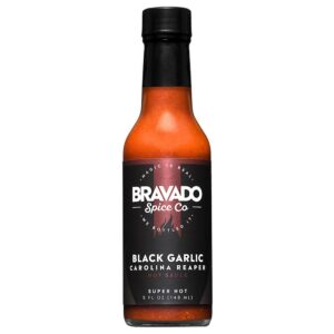 Black Garlic Carolina Reaper Hot Sauce von Bravado Spice